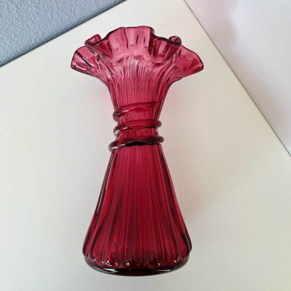 Fenton Cranberry Ruffled Glass Vase - Picture 7 of 7